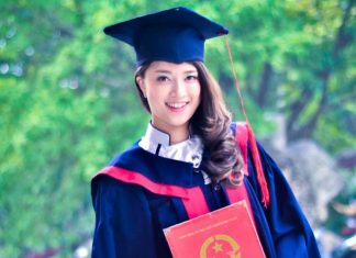 Hoc Thac si o Viet Nam khac gi o nuoc ngoai